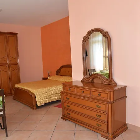 Annette 3* Vasto